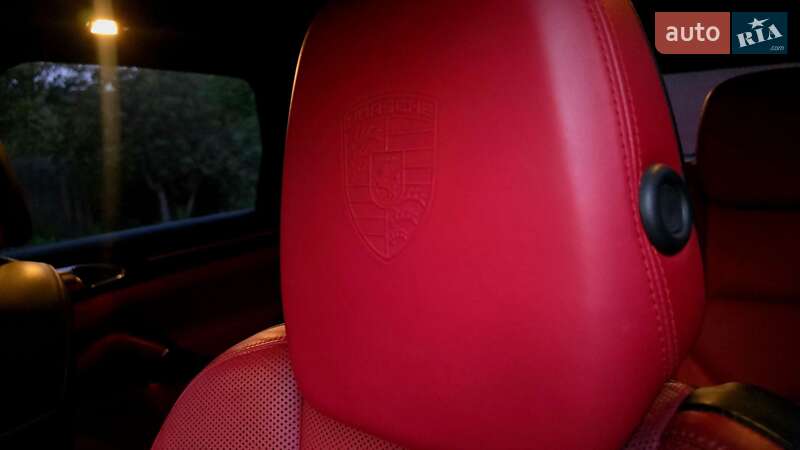 Внедорожник / Кроссовер Porsche Cayenne 2011 в Полтаве