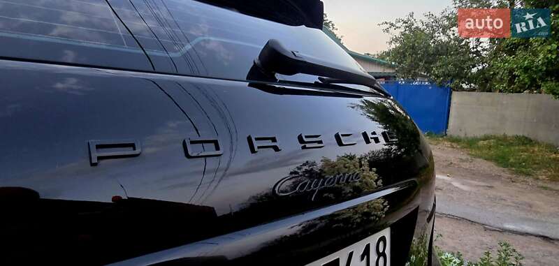 Внедорожник / Кроссовер Porsche Cayenne 2011 в Полтаве