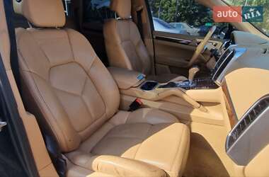 Позашляховик / Кросовер Porsche Cayenne 2011 в 