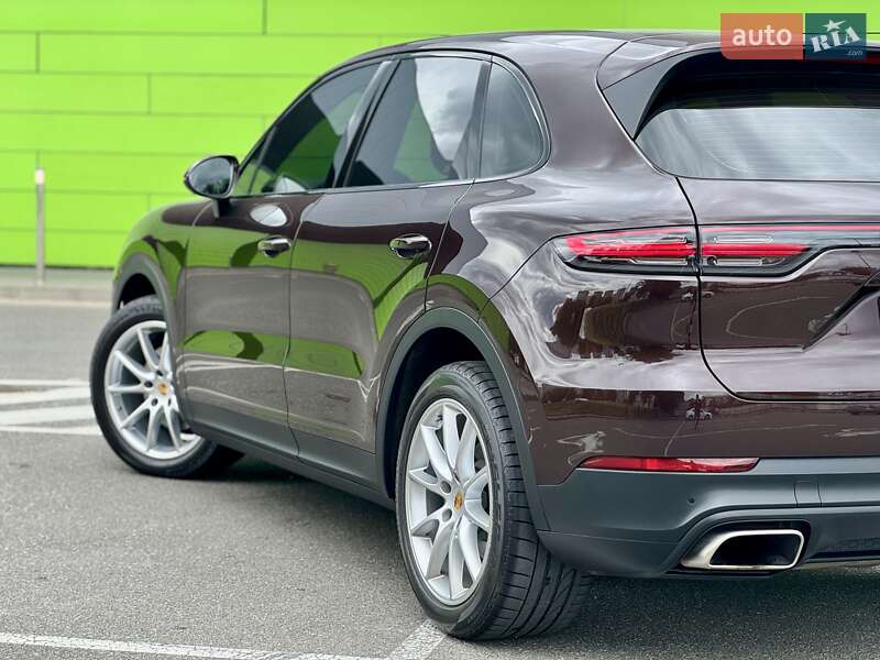 Позашляховик / Кросовер Porsche Cayenne 2018 в Києві