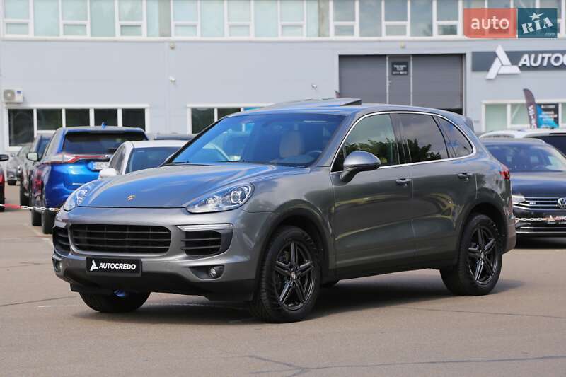 Внедорожник / Кроссовер Porsche Cayenne 2017 в Киеве