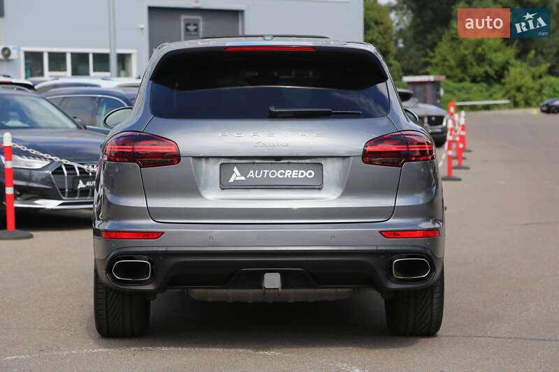 Внедорожник / Кроссовер Porsche Cayenne 2017 в Киеве