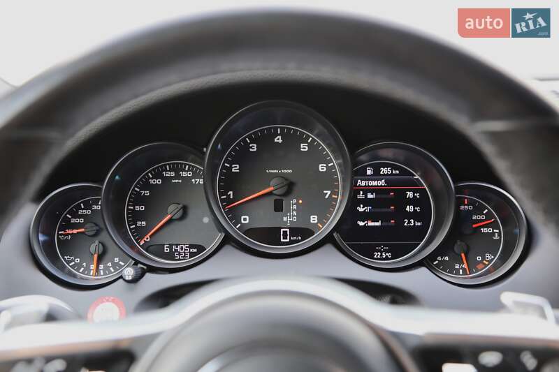 Внедорожник / Кроссовер Porsche Cayenne 2017 в Киеве