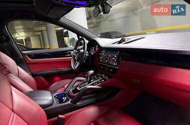 Внедорожник / Кроссовер Porsche Cayenne 2021 в 