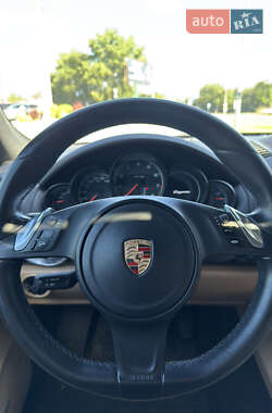 Внедорожник / Кроссовер Porsche Cayenne 2013 в 