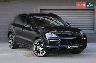 Внедорожник / Кроссовер Porsche Cayenne 2019 в Киеве