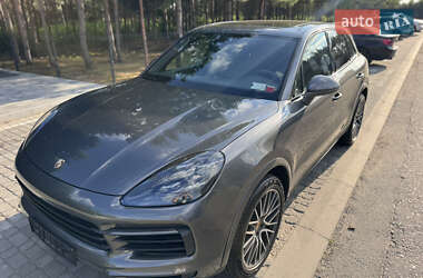 Позашляховик / Кросовер Porsche Cayenne 2019 в 