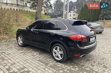 Позашляховик / Кросовер Porsche Cayenne 2010 в 