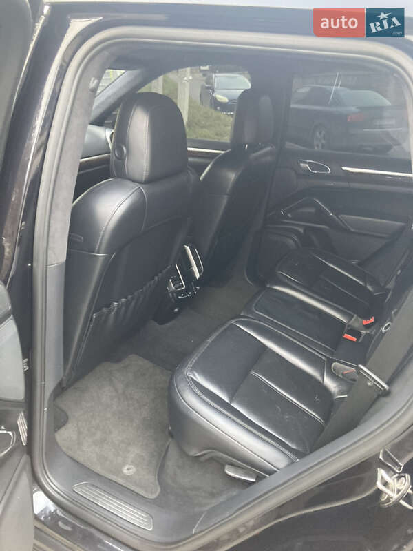 Внедорожник / Кроссовер Porsche Cayenne 2010 в Львове