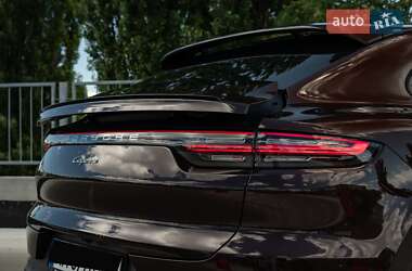 Внедорожник / Кроссовер Porsche Cayenne 2019 в 