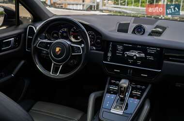 Внедорожник / Кроссовер Porsche Cayenne 2019 в 
