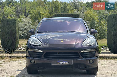 Внедорожник / Кроссовер Porsche Cayenne 2011 в 