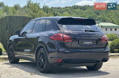 Внедорожник / Кроссовер Porsche Cayenne 2011 в 