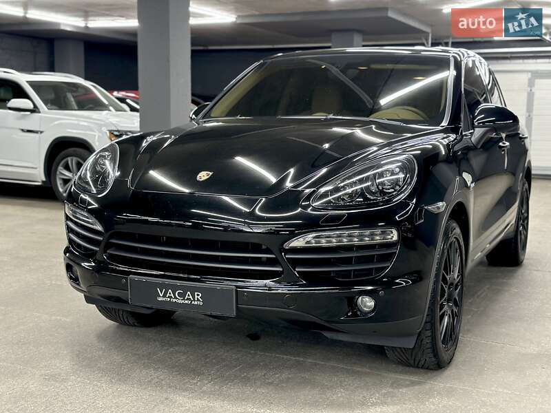 Позашляховик / Кросовер Porsche Cayenne 2014 в Харкові
