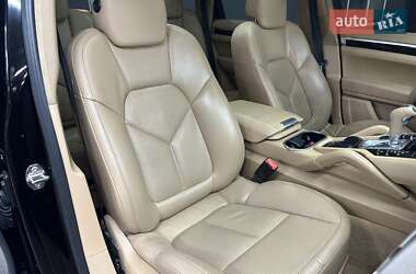 Внедорожник / Кроссовер Porsche Cayenne 2014 в 