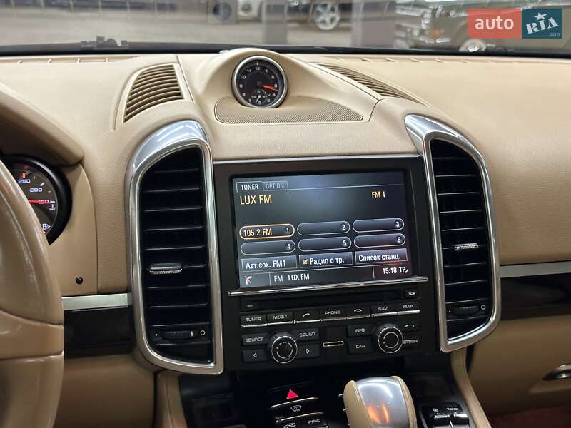 Позашляховик / Кросовер Porsche Cayenne 2014 в Харкові
