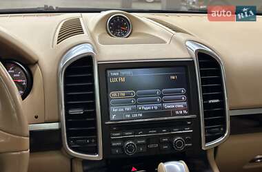 Внедорожник / Кроссовер Porsche Cayenne 2014 в 