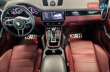 Позашляховик / Кросовер Porsche Cayenne 2022 в 