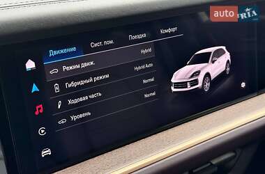 Позашляховик / Кросовер Porsche Cayenne 2024 в 