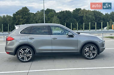 Позашляховик / Кросовер Porsche Cayenne 2014 в Львові