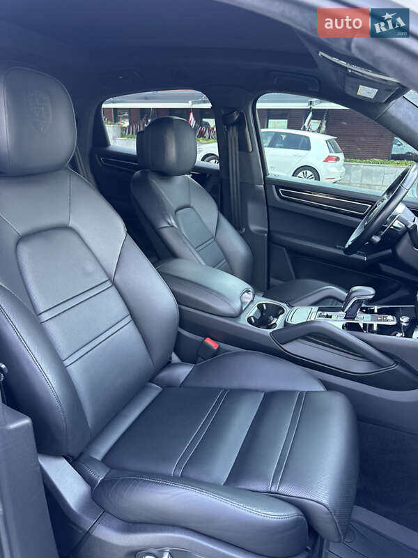 Позашляховик / Кросовер Porsche Cayenne 2020 в Дніпрі