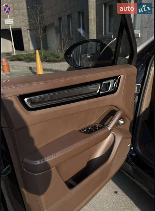 Внедорожник / Кроссовер Porsche Cayenne 2018 в Хмельницком фото 19 Внедорожник / Кроссовер Porsche Cayenne 2018 в Хмельницком