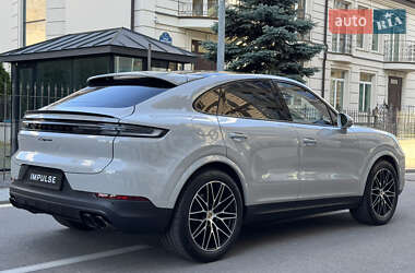 Внедорожник / Кроссовер Porsche Cayenne 2024 в 