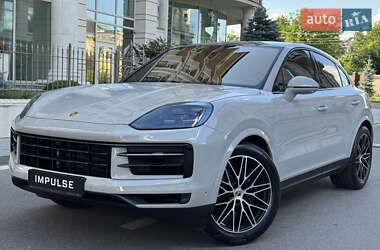 Внедорожник / Кроссовер Porsche Cayenne 2024 в 
