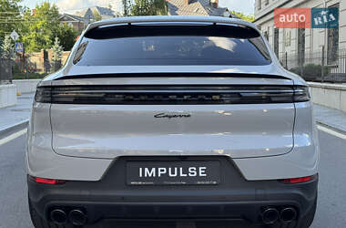 Внедорожник / Кроссовер Porsche Cayenne 2024 в 