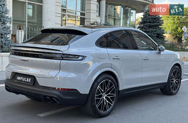 Внедорожник / Кроссовер Porsche Cayenne 2024 в 