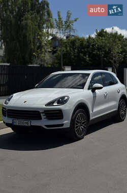Внедорожник / Кроссовер Porsche Cayenne 2020 в 