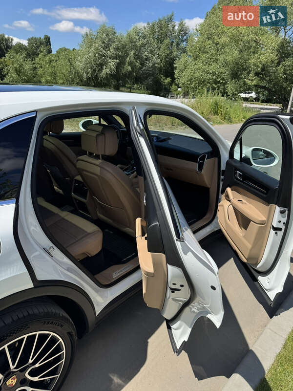 Позашляховик / Кросовер Porsche Cayenne 2020 в Білій Церкві