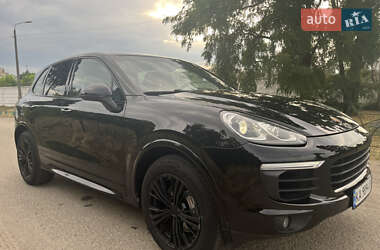Позашляховик / Кросовер Porsche Cayenne 2015 в 