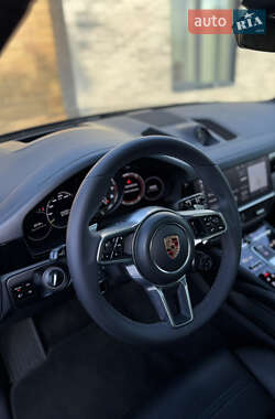 Позашляховик / Кросовер Porsche Cayenne 2019 в 