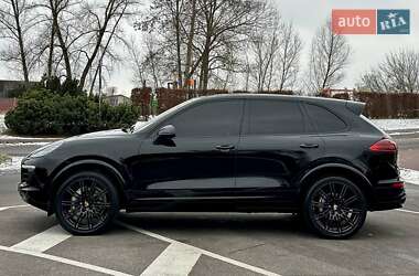 Позашляховик / Кросовер Porsche Cayenne 2017 в 