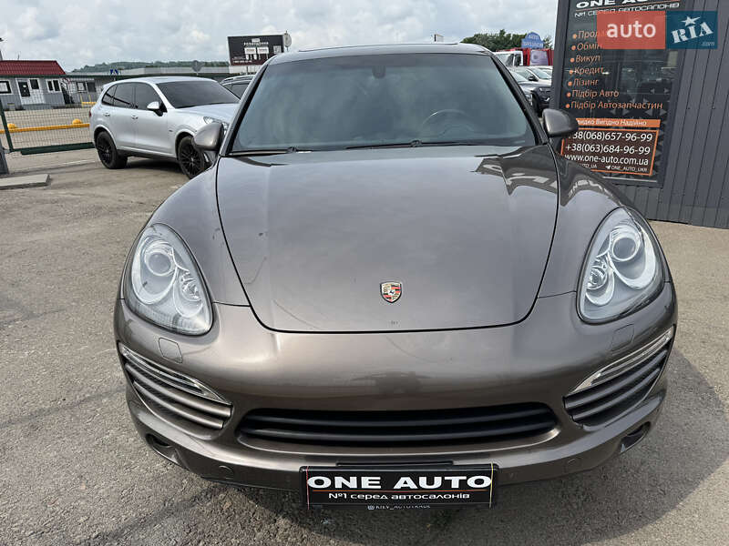 Позашляховик / Кросовер Porsche Cayenne 2012 в Києві
