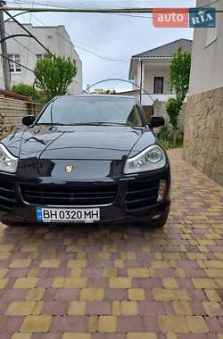 Внедорожник / Кроссовер Porsche Cayenne 2008 в 