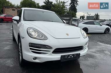 Внедорожник / Кроссовер Porsche Cayenne 2014 в 