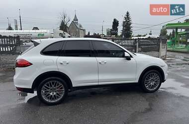 Внедорожник / Кроссовер Porsche Cayenne 2014 в 