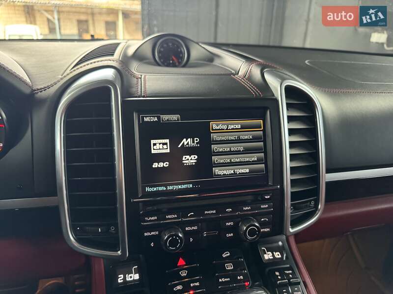 Внедорожник / Кроссовер Porsche Cayenne 2014 в Тернополе