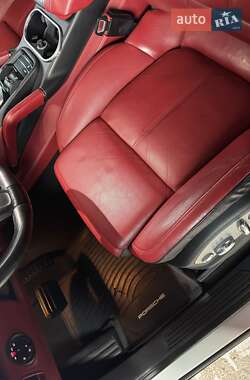 Внедорожник / Кроссовер Porsche Cayenne 2014 в 