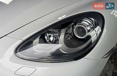Внедорожник / Кроссовер Porsche Cayenne 2014 в 