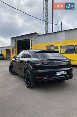 Внедорожник / Кроссовер Porsche Cayenne 2023 в 