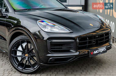 Внедорожник / Кроссовер Porsche Cayenne 2023 в 
