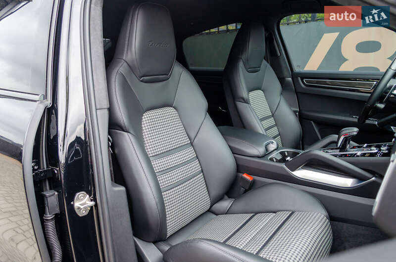 Внедорожник / Кроссовер Porsche Cayenne 2023 в Киеве