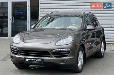 Внедорожник / Кроссовер Porsche Cayenne 2012 в 