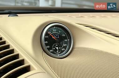 Внедорожник / Кроссовер Porsche Cayenne 2012 в 