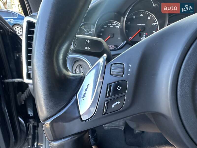 Внедорожник / Кроссовер Porsche Cayenne 2010 в Одессе