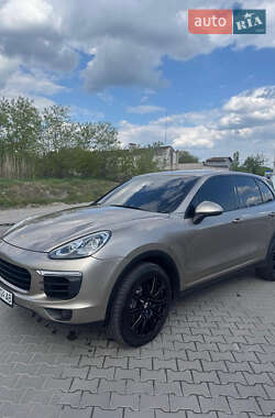 Позашляховик / Кросовер Porsche Cayenne 2015 в Вінниці