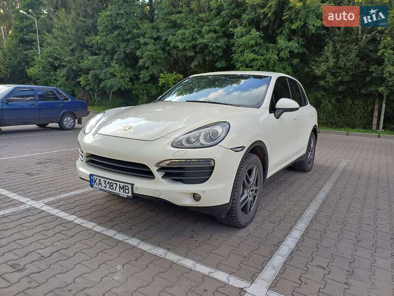 Внедорожник / Кроссовер Porsche Cayenne 2011 в Чернигове